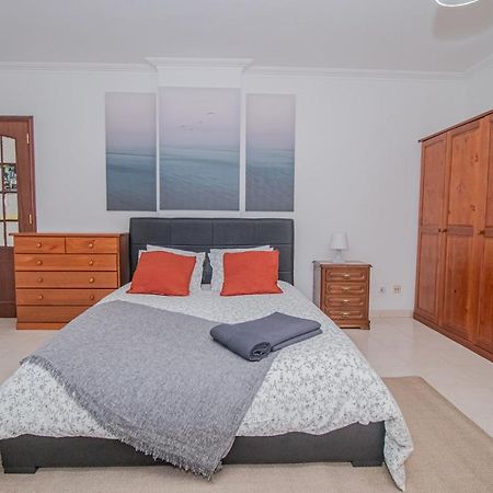 Charming Private Rooms In An Apartment A2 Penha - Фаро Екстериор снимка