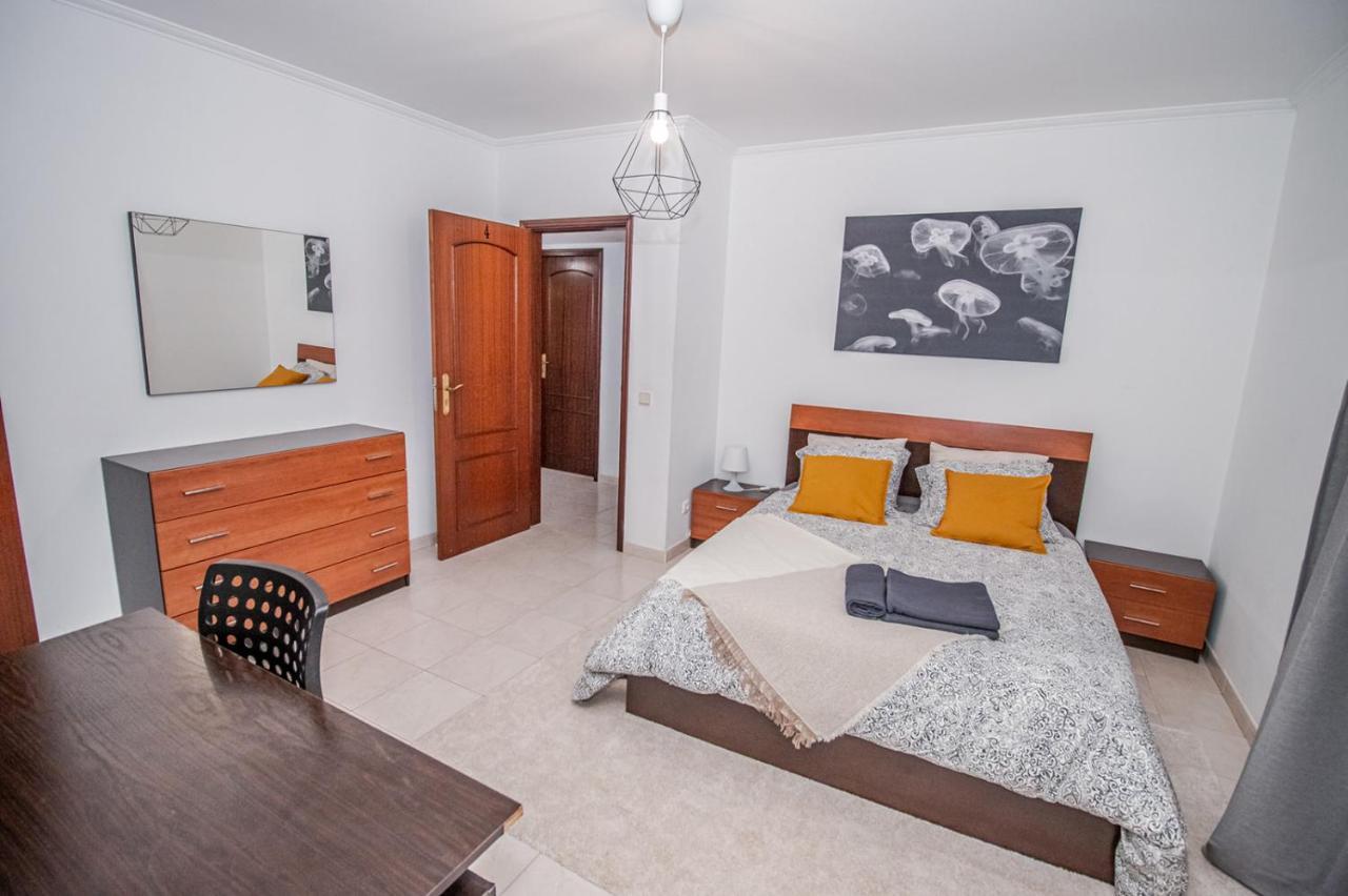 Charming Private Rooms In An Apartment A2 Penha - Фаро Екстериор снимка