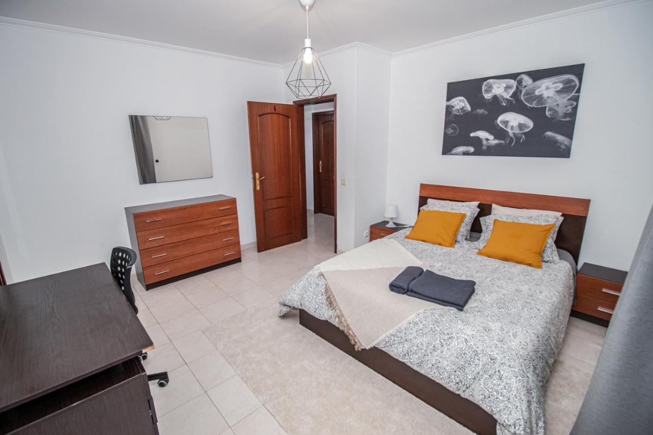 Charming Private Rooms In An Apartment A2 Penha - Фаро Екстериор снимка