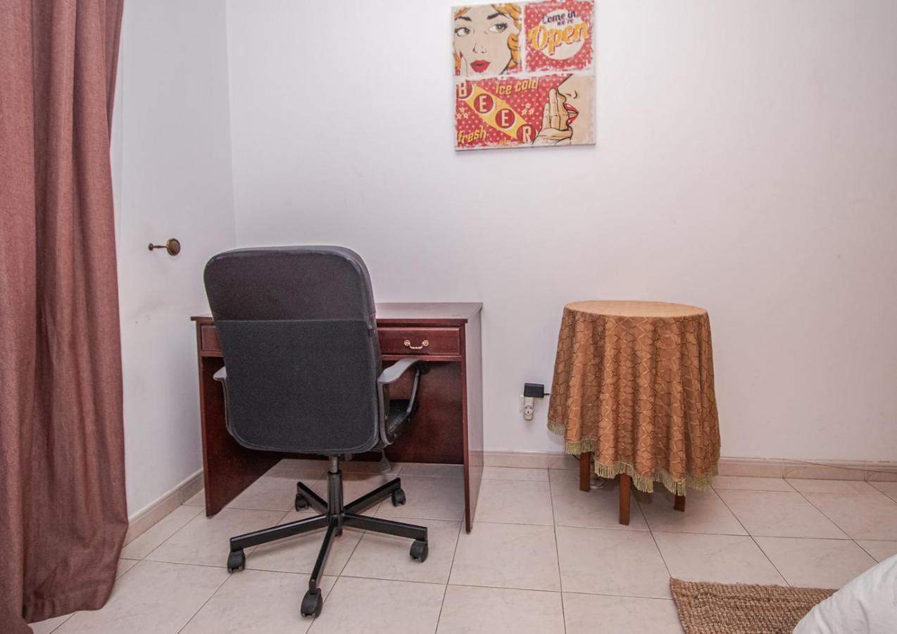 Charming Private Rooms In An Apartment A2 Penha - Фаро Екстериор снимка