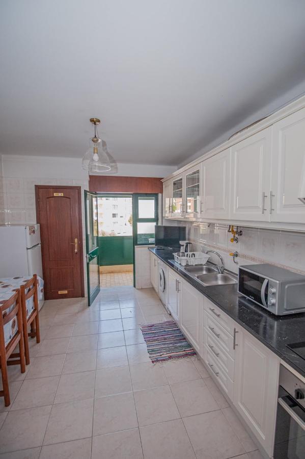 Charming Private Rooms In An Apartment A2 Penha - Фаро Екстериор снимка